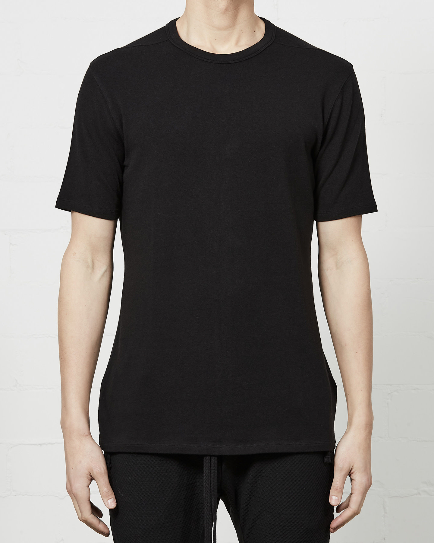 STRETCH COTTON MODAL FITTED CREW - BLACK