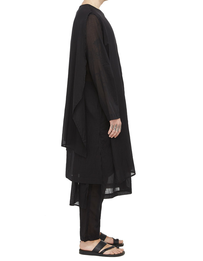 STUDIO B3 LONG GAUZE BUTTON UP WITH DRAPE PANELS - BLACK