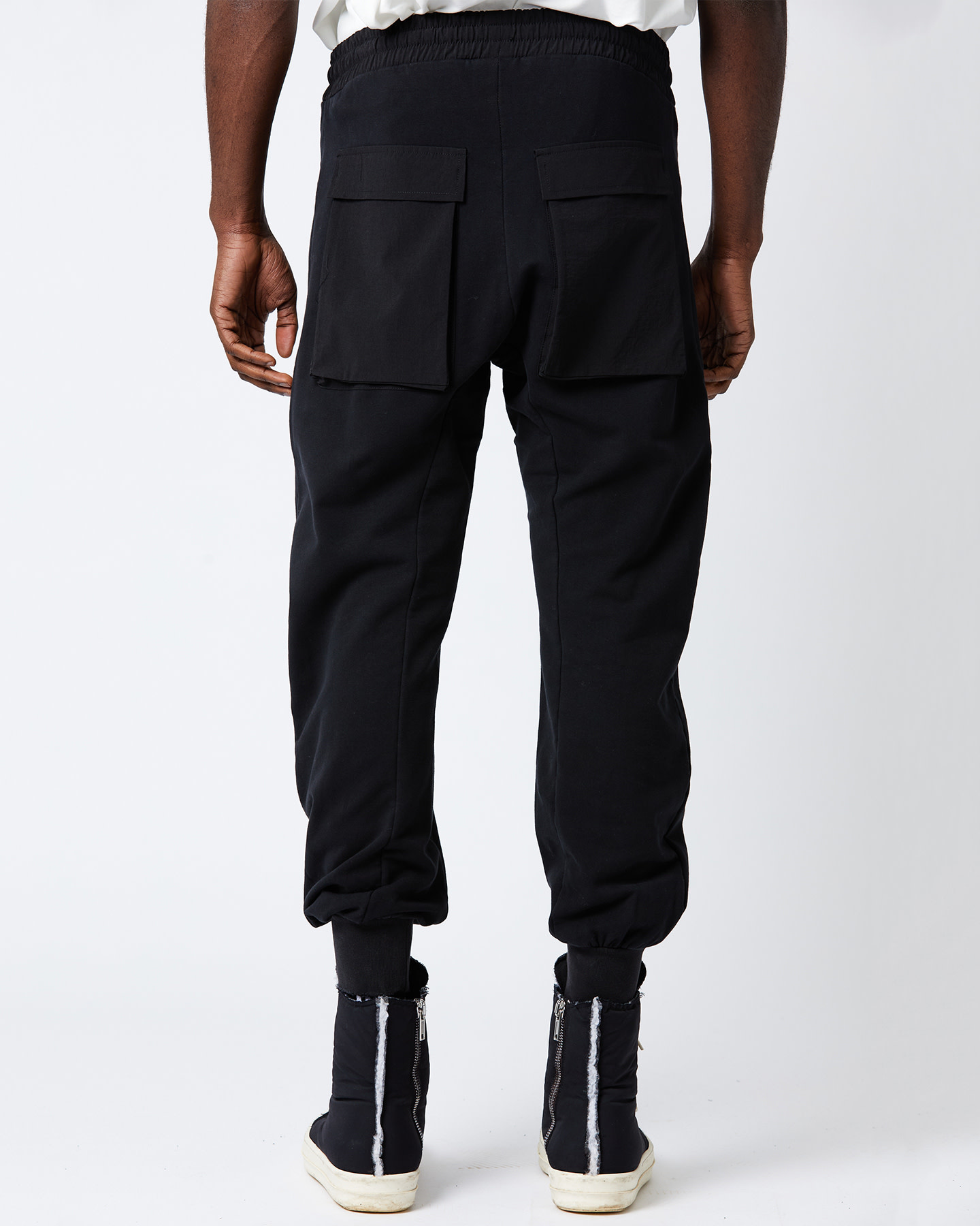 STRETCH COTTON RELAXED JOGGER - BLACK - Shop Untitled NYC