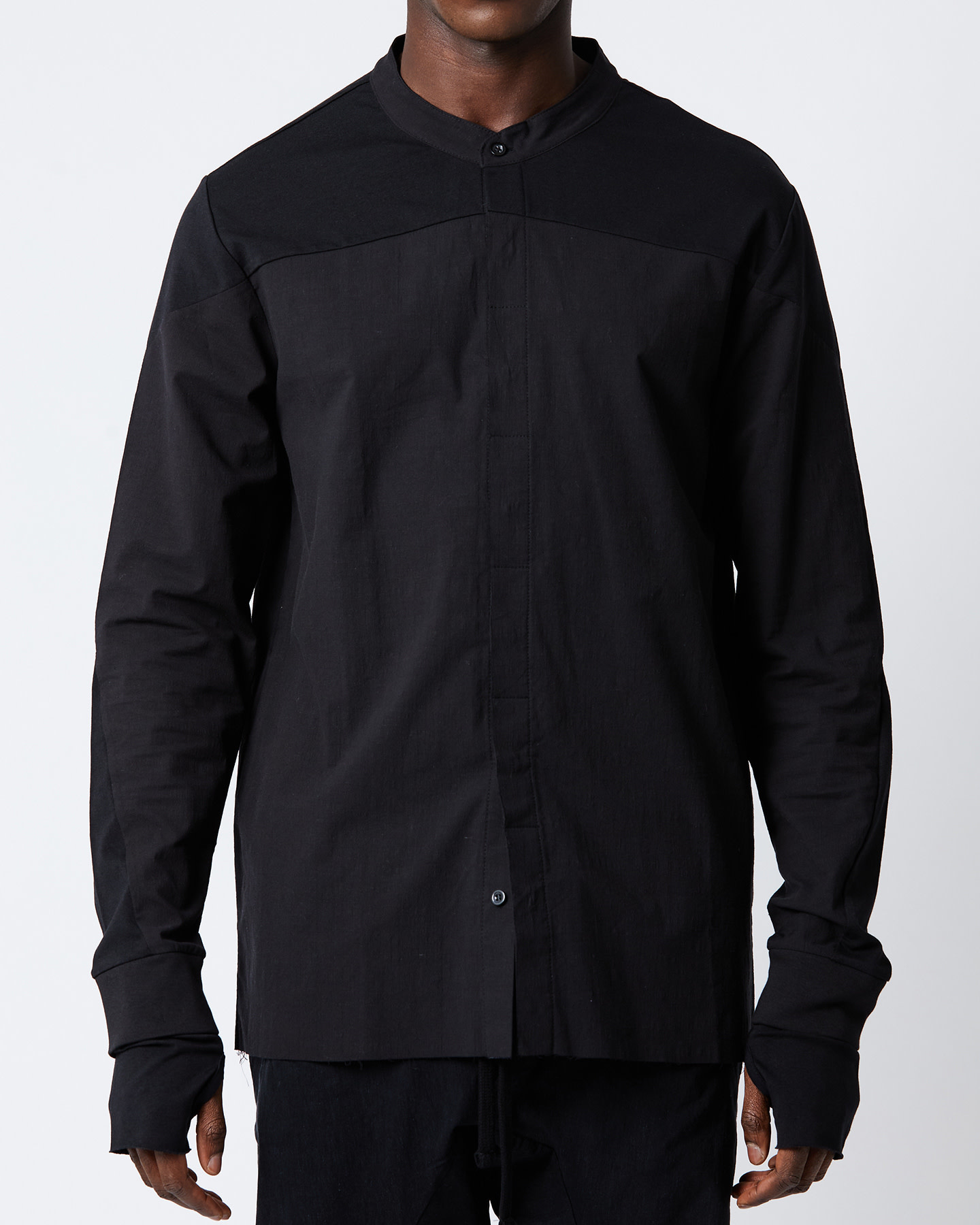 GLOVED STRETCH PANELED MANDARIN SHIRT - BLACK