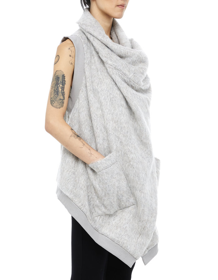 STUDIO B3 FAUX FUR DRAPE FRONT VEST - PEARL GREY