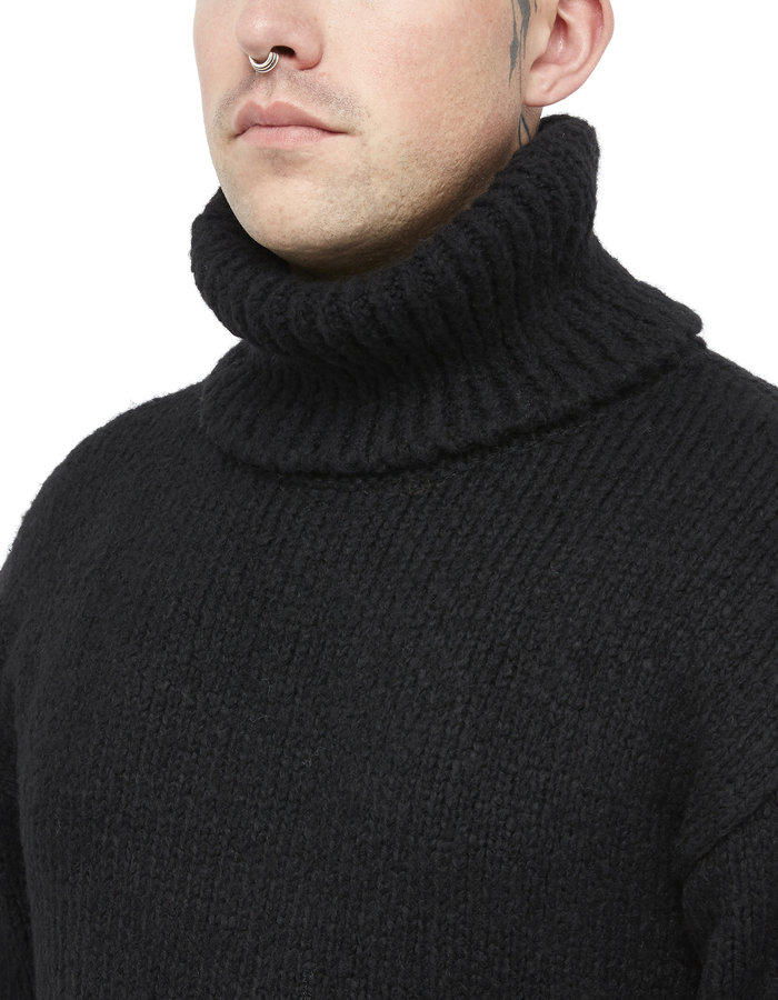 LA HAINE INSIDE US OVERSIZE HIGH NECK LONG KNIT SWEATER - BLACK