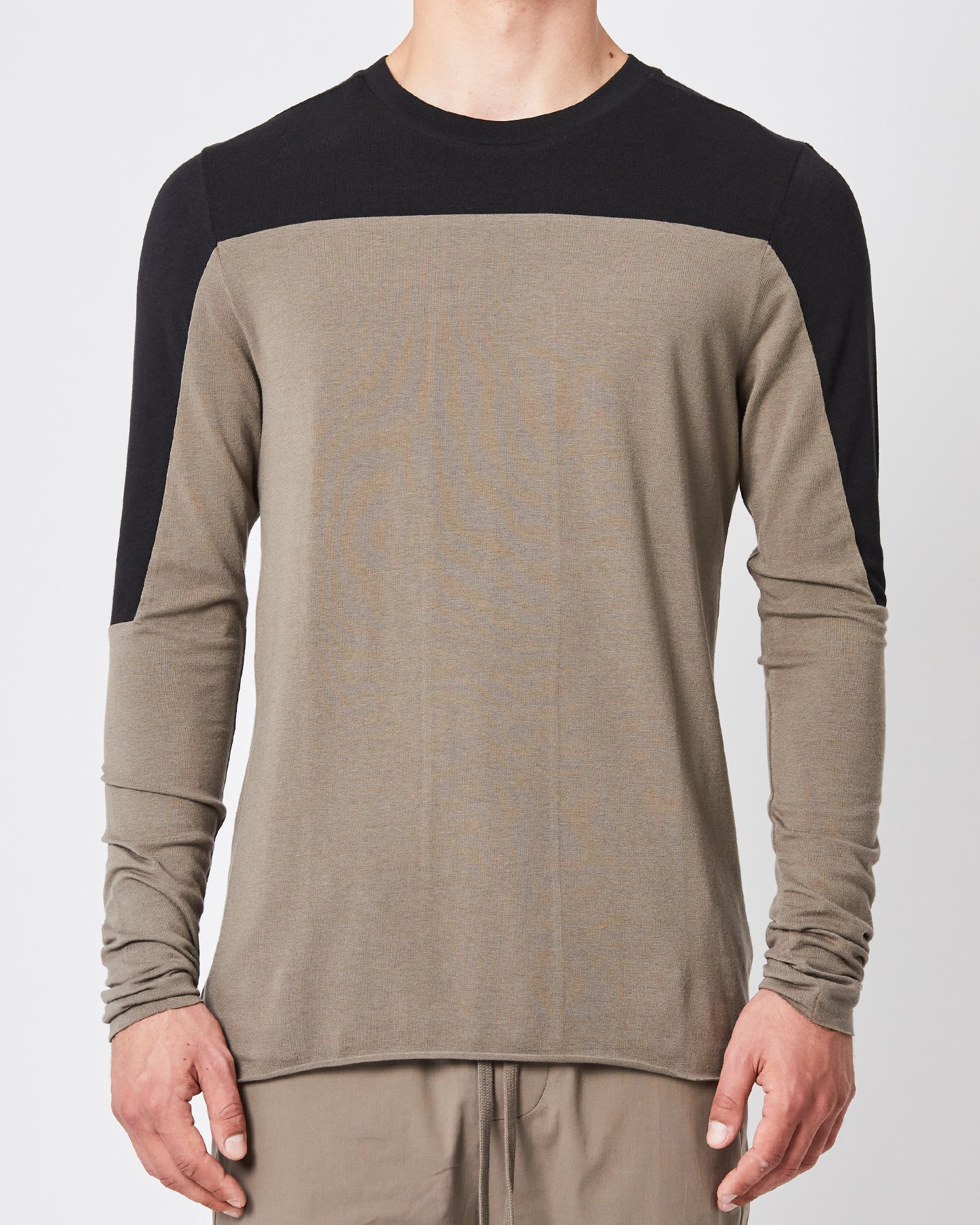 COTTON & MODAL CONTRAST PANEL LONGSLEEVE - FOSSIL