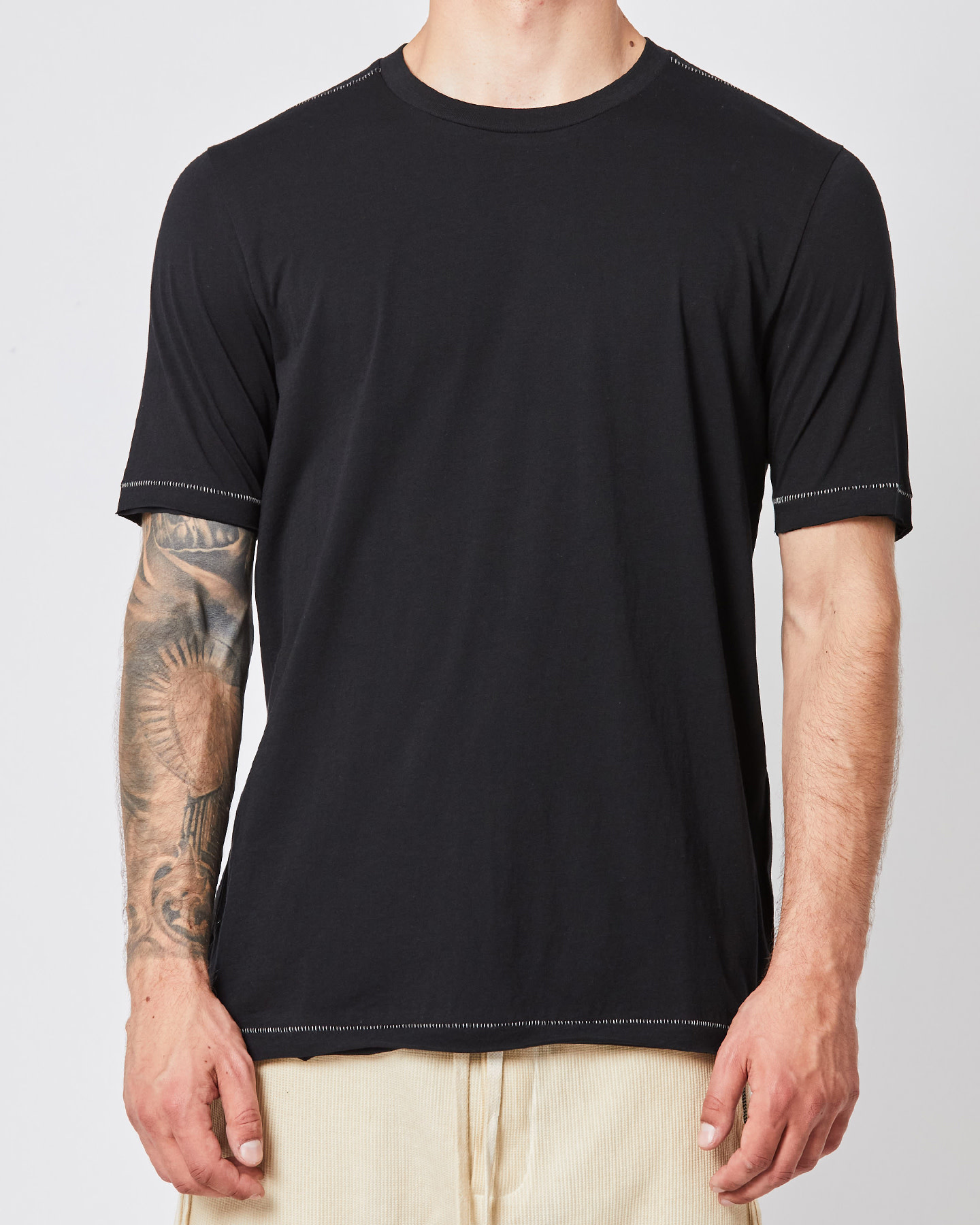 CONTRAST STITCH FITTED COTTON T-SHIRT - BLACK