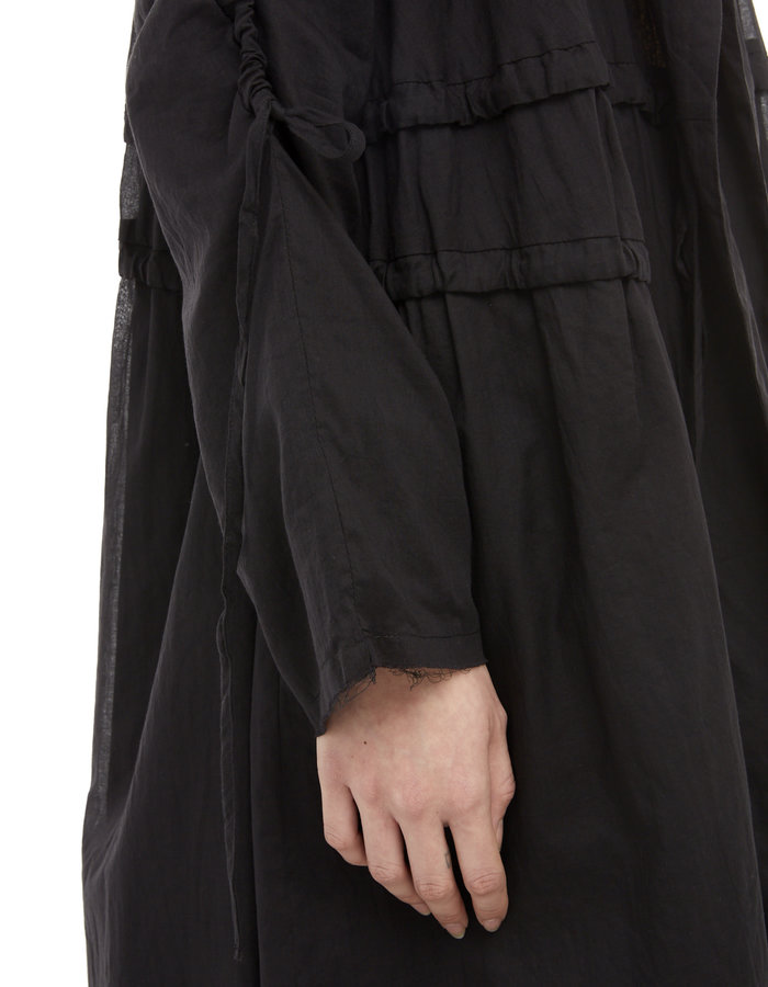 STUDIO B3 OVERSIZED DOUBLE LAYERED ADJUSTABLE COTTON GAUZE COAT - BLACK