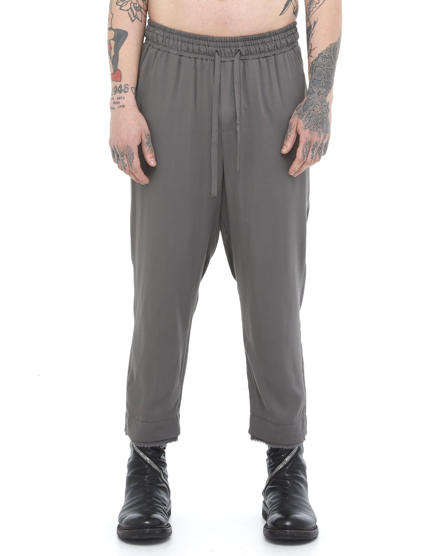 LIGHT WASHED COTTON CROPPED PANT - GREY