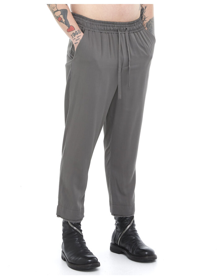 DAVIDS ROAD LIGHT WASHED COTTON CROPPED PANT - GREY