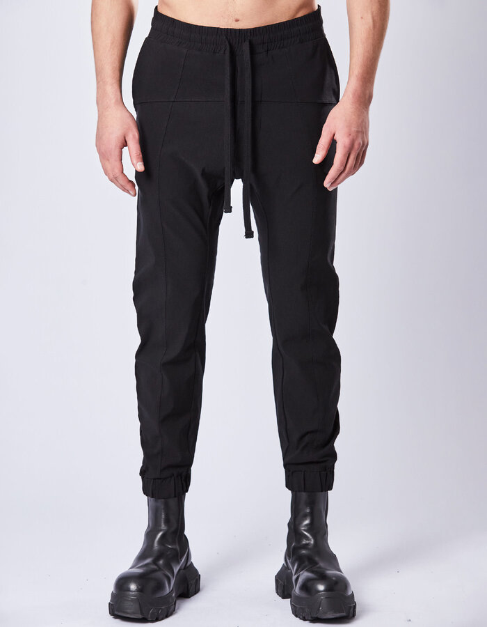 THOM KROM VISCOSE & NYLON STRETCH FITTED SEAM DETAIL JOGGER - BLACK