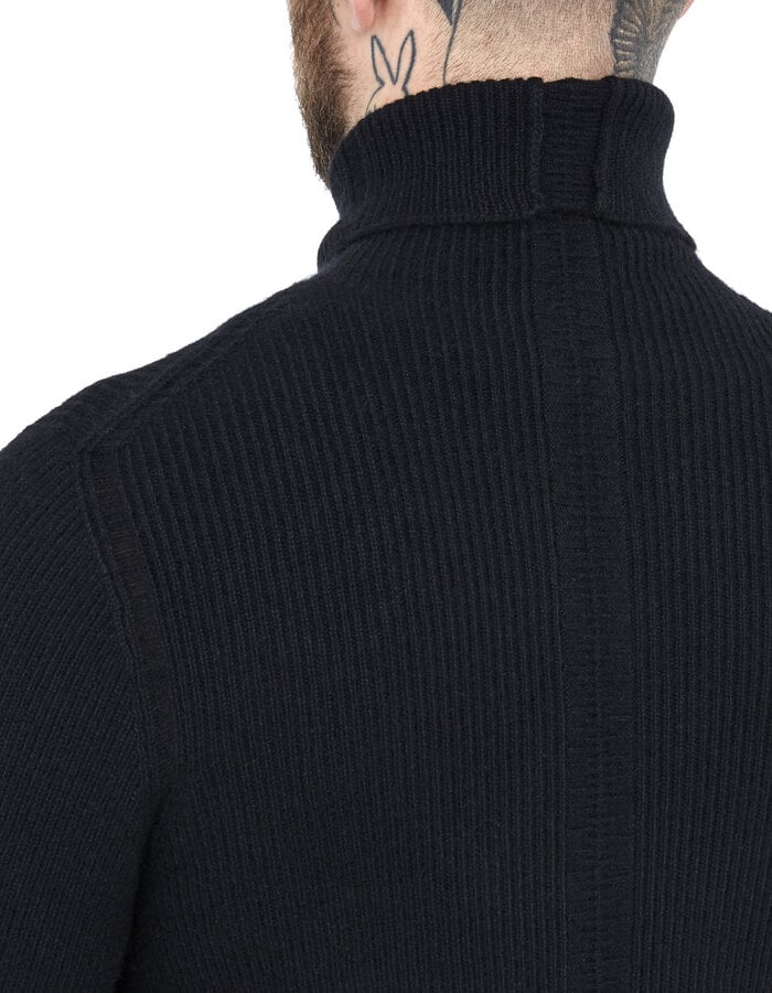 ISAAC SELLAM EXPERIENCE PERVERS HIGH GAUGE KNIT CASHMERE TURTLENECK