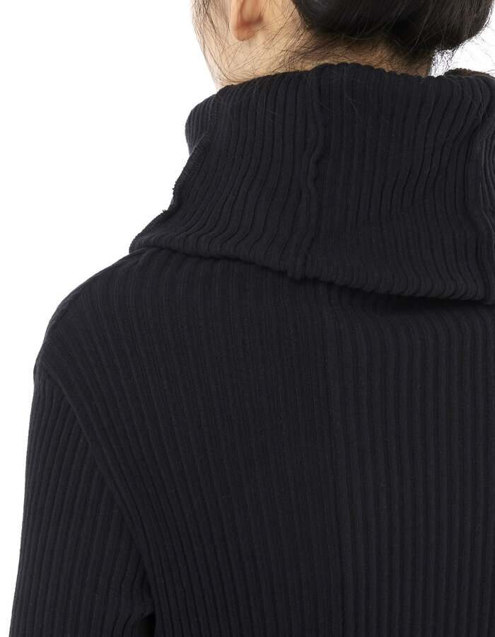 STUDIO B3 HEAVY RIB COTTON STRETCH HIGH NECK SWEATER