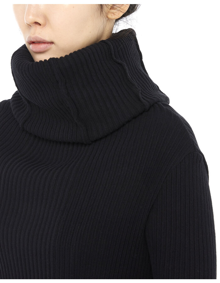 STUDIO B3 HEAVY RIB COTTON STRETCH HIGH NECK SWEATER