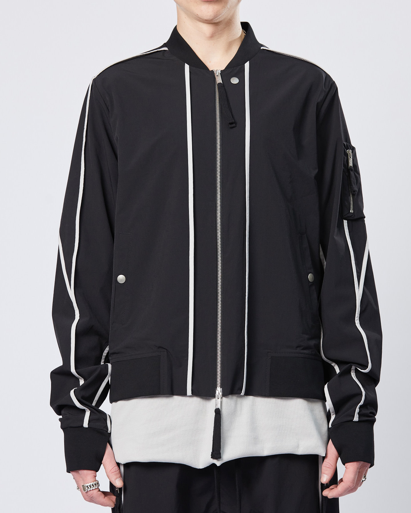 HYPER STRETCH NYLON BOMBER WITH CONTRAST PIPING
