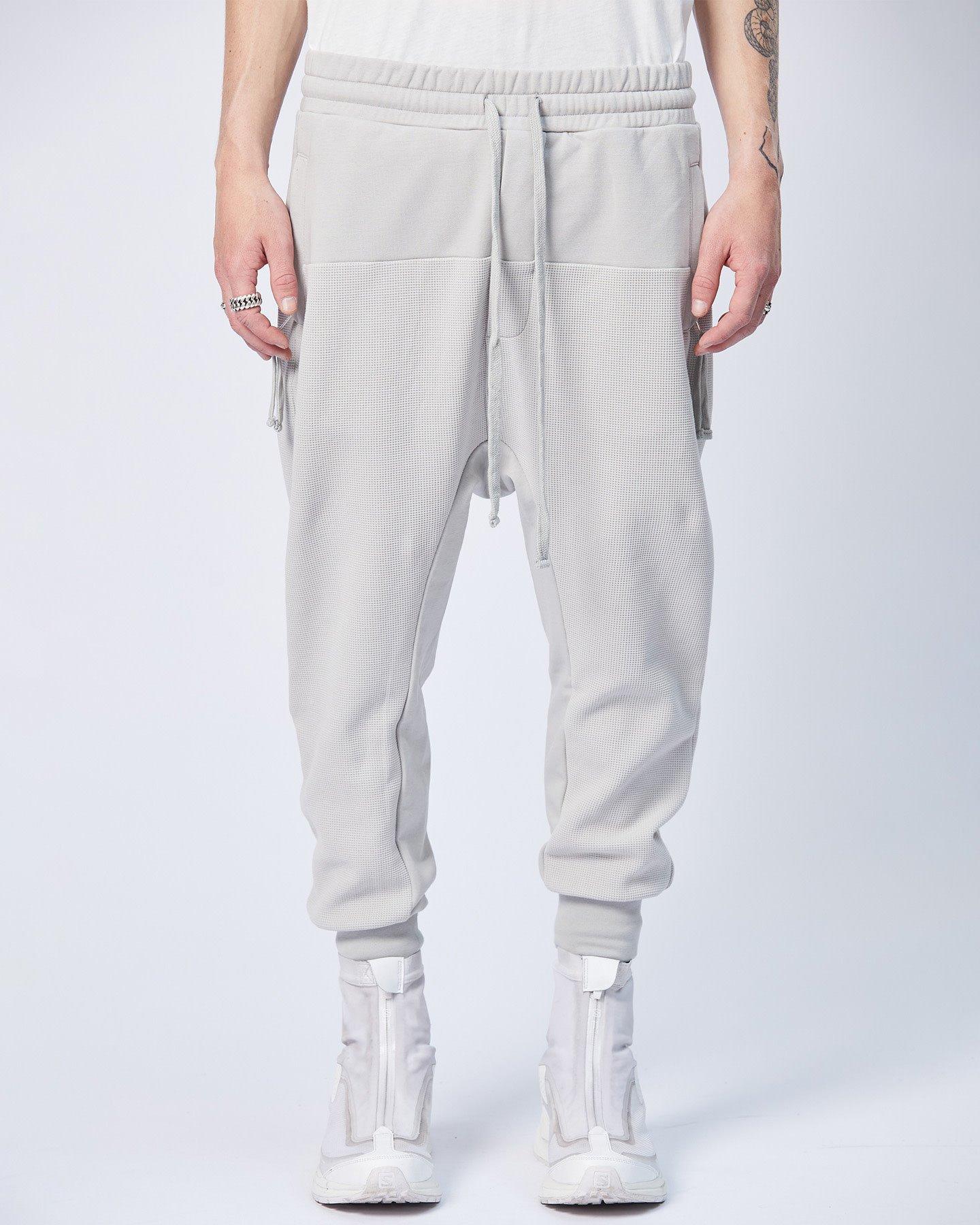 STRETCH COTTON PANEL WAFFLE KNIT JOGGER - SILVER
