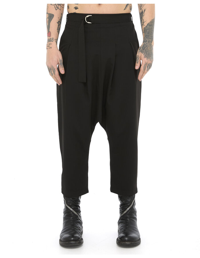 LA HAINE INSIDE US BELTED 3/4 TROUSER WITH PLEATING