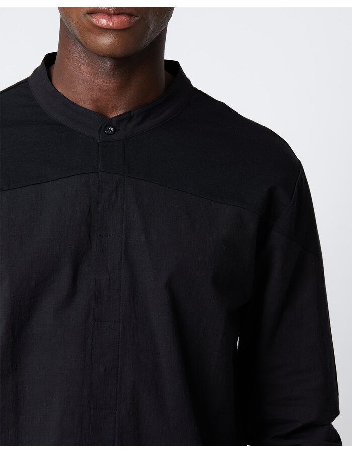 THOM KROM GLOVED STRETCH PANELED MANDARIN SHIRT - BLACK