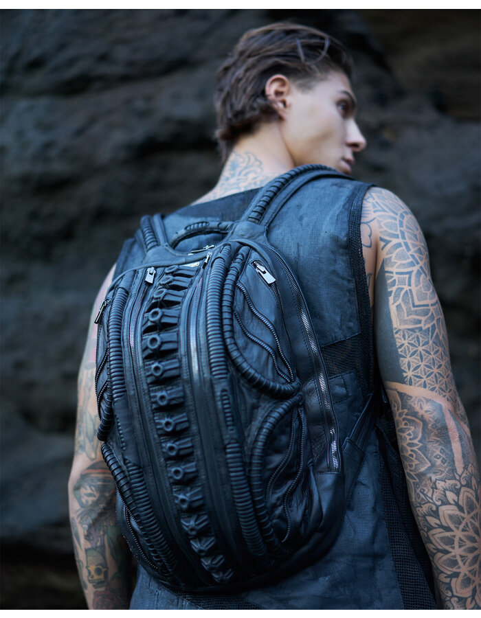SYZMIC STUDIO HYLO VERTEBRAL SPINE LEATHER BACKPACK