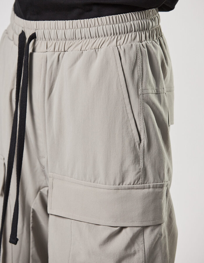 THOM KROM STRETCH NYLON RIP-STOP CARGO JOGGERS - MOONBEAM