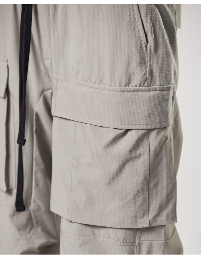 THOM KROM STRETCH NYLON RIP-STOP CARGO JOGGERS - MOONBEAM