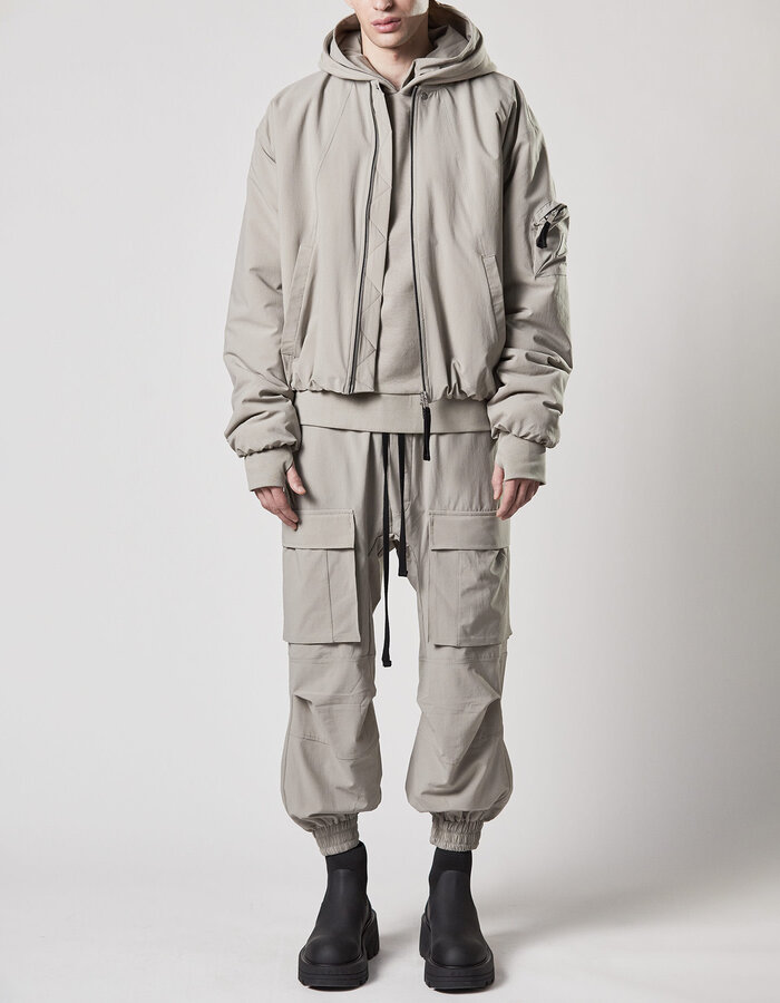 THOM KROM STRETCH NYLON RIP-STOP CARGO JOGGERS - MOONBEAM