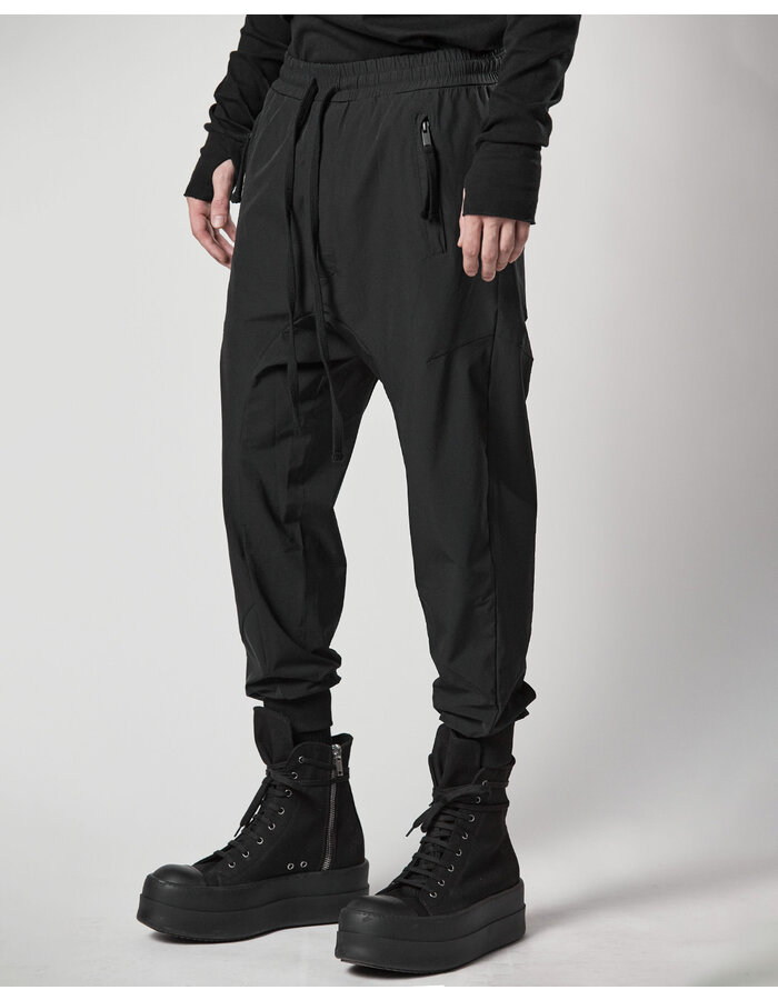 THOM KROM HYPER-STRETCH NYLON DARTED JOGGER - BLACK