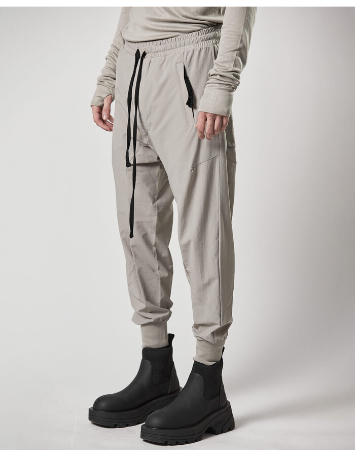 THOM KROM HYPER-STRETCH NYLON DARTED JOGGER - MOONBEAM