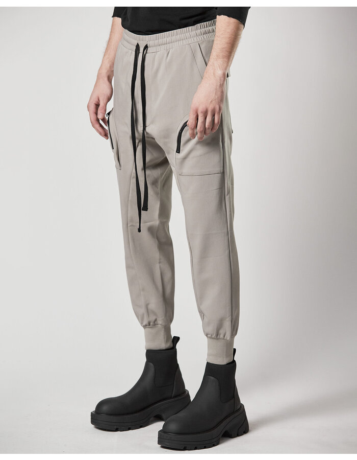 THOM KROM CURVE ZIP POCKET FITTED CARGO JOGGER - MOONBEAM