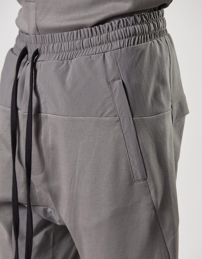 THOM KROM RIP-STOP NYLON PANELED STRETCH COTTON JOGGER - ASH GREY