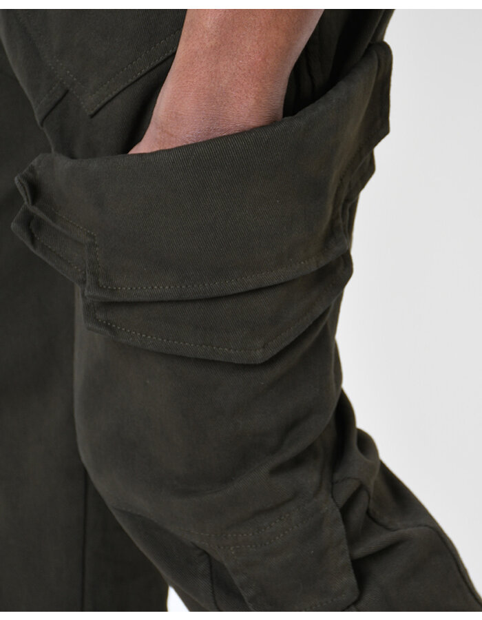 LA HAINE INSIDE US STRETCH DENIM MULTI POCKET CARGO JEANS - GREEN