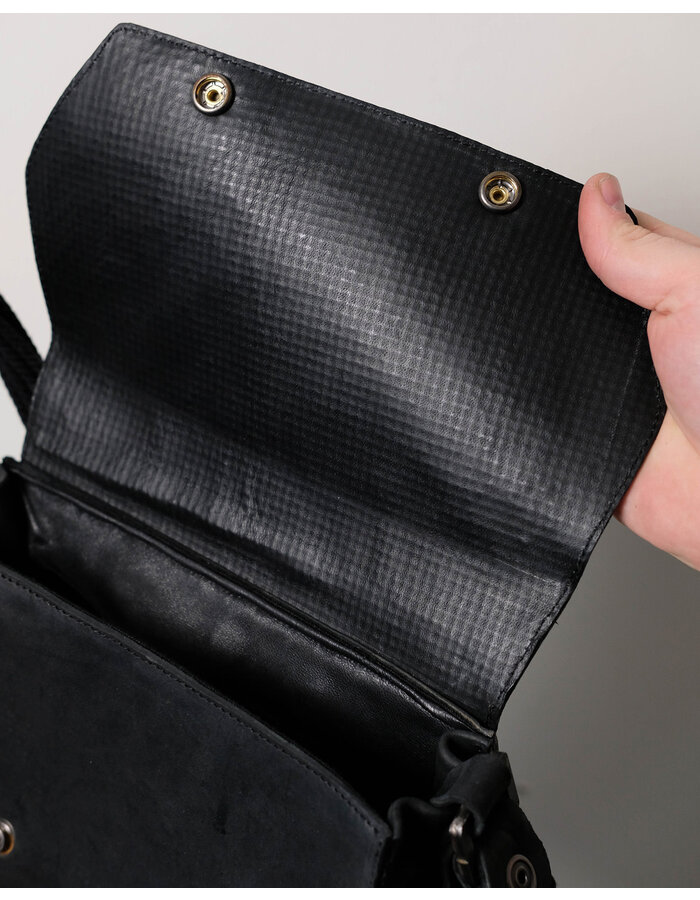 0.HIDE FLAP BAG