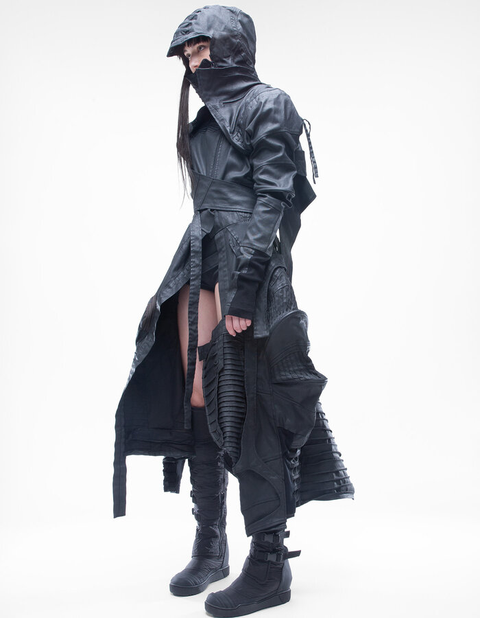 DEMOBAZA OVERCOAT BEYOND