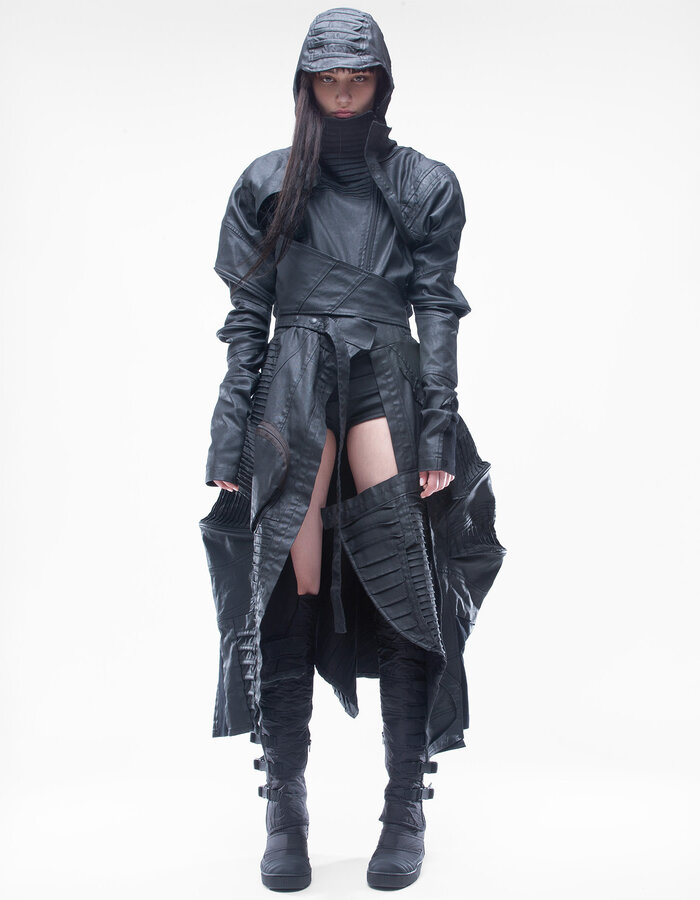 DEMOBAZA OVERCOAT BEYOND