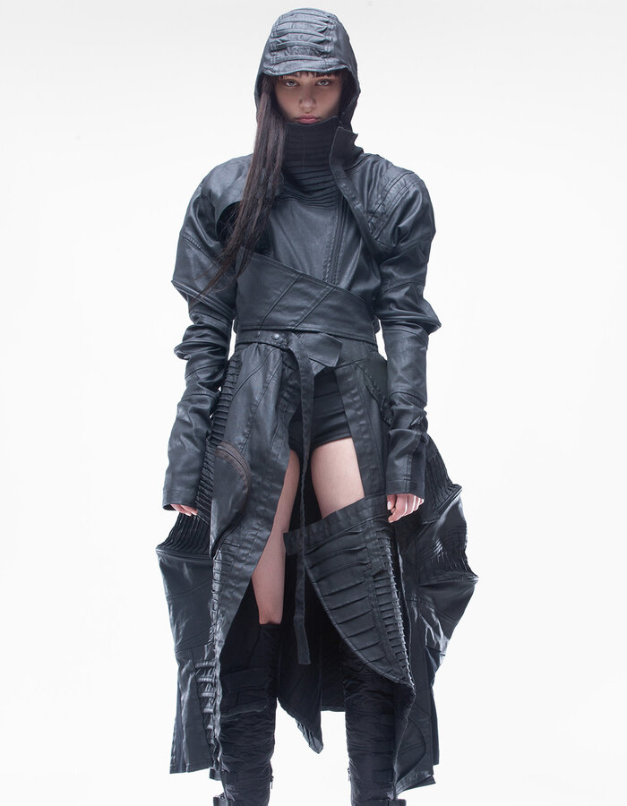 DEMOBAZA OVERCOAT BEYOND