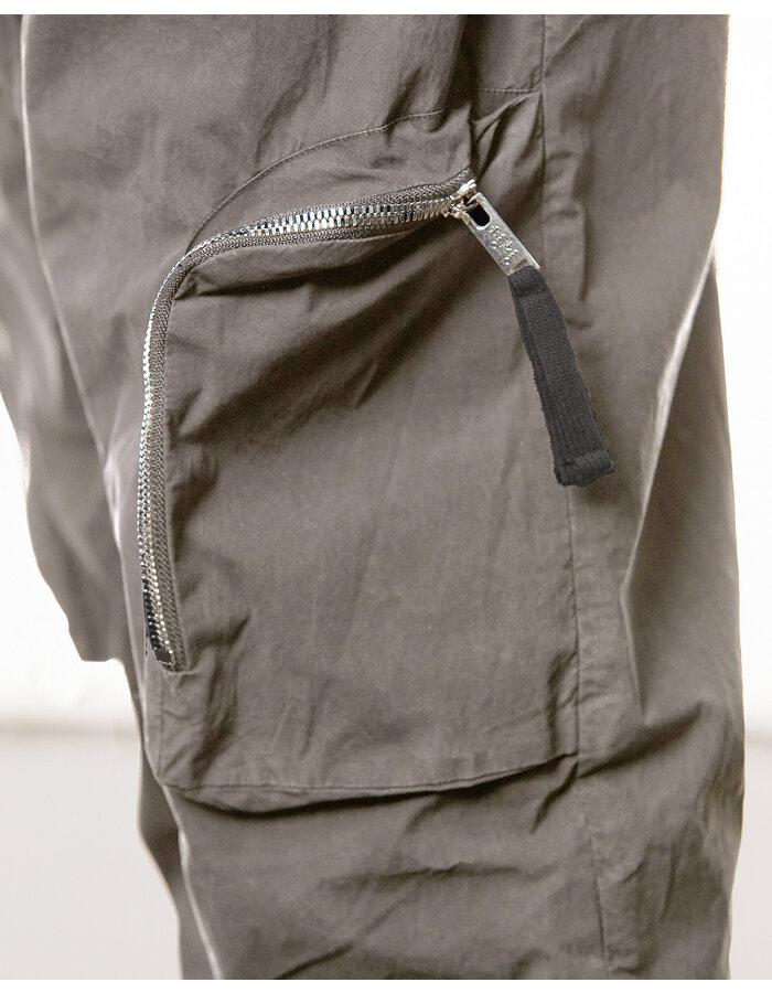 THOM KROM LIGHT COTTON CURVE ZIP CARGO TROUSER - ROCK