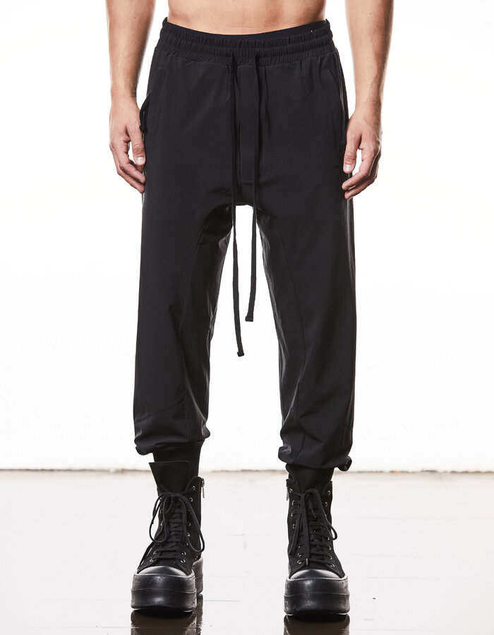 THOM KROM STRETCH NYLON RIP-STOP ZIP POCKET JOGGERS - BLACK
