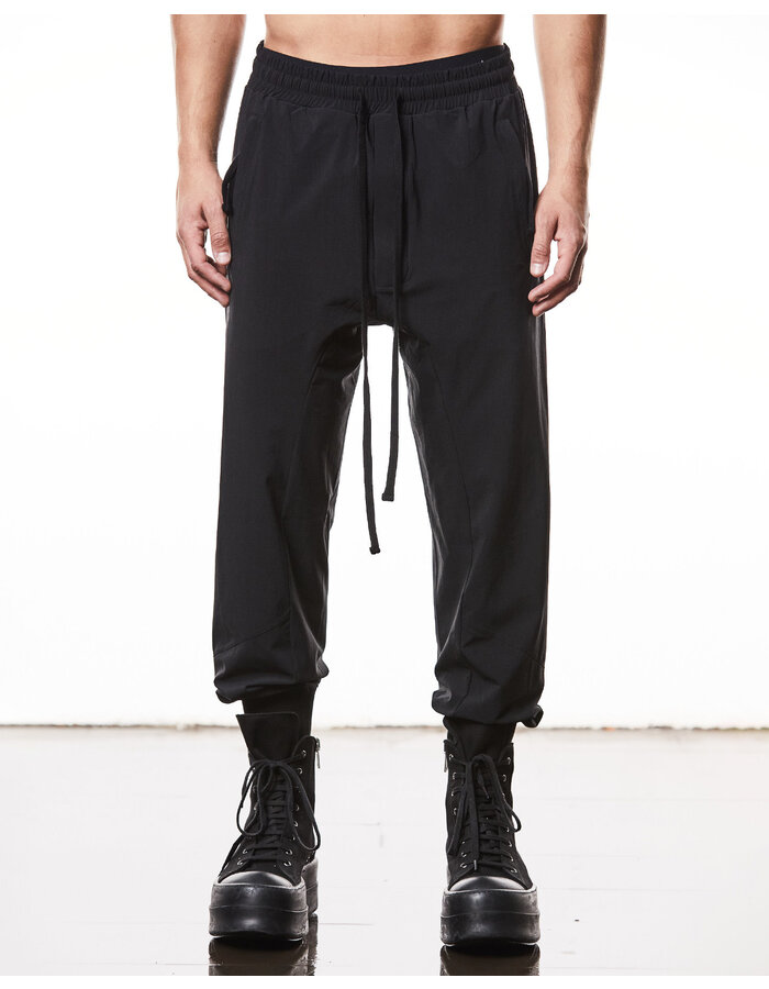 THOM KROM STRETCH NYLON RIP-STOP ZIP POCKET JOGGERS - BLACK