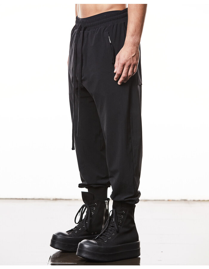 THOM KROM STRETCH NYLON RIP-STOP ZIP POCKET JOGGERS - BLACK