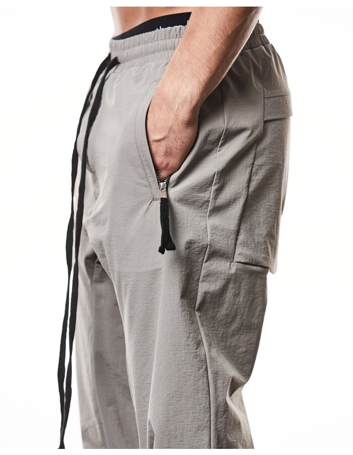 THOM KROM STRETCH NYLON RIP-STOP ZIP POCKET JOGGERS - ROCK