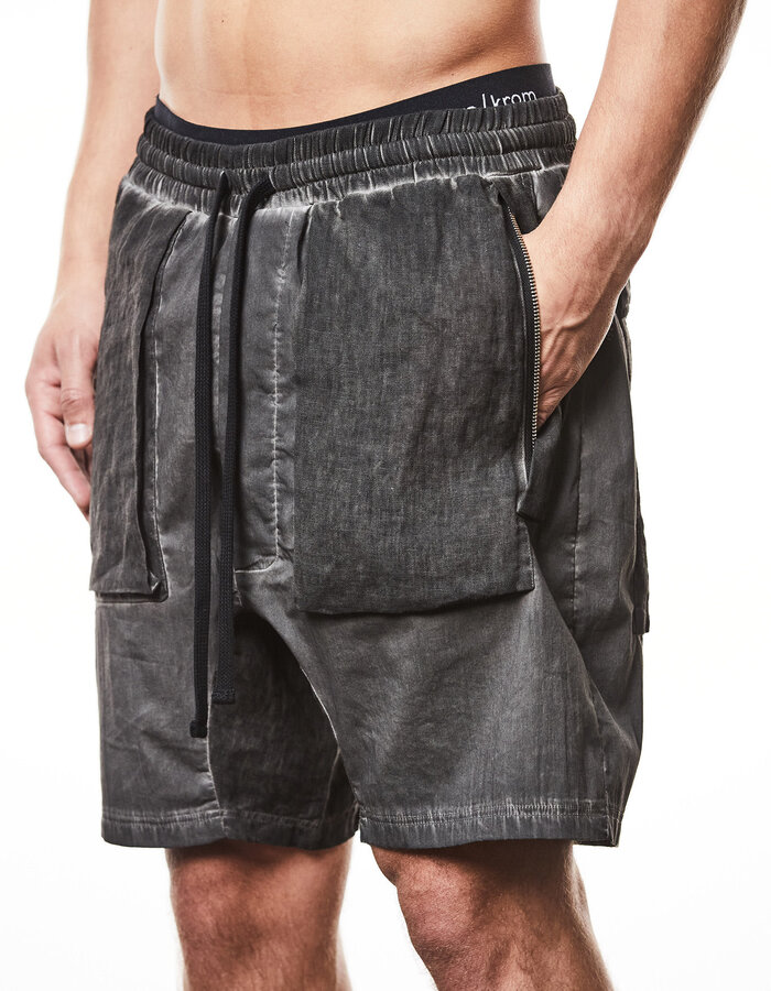 THOM KROM LINEN PATCH POCKET STRETCH COTTON BLEND SHORT - OIL