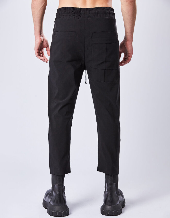 THOM KROM VISCOSE & NYLON 3D POCKET CROPPED TROUSER - BLACK