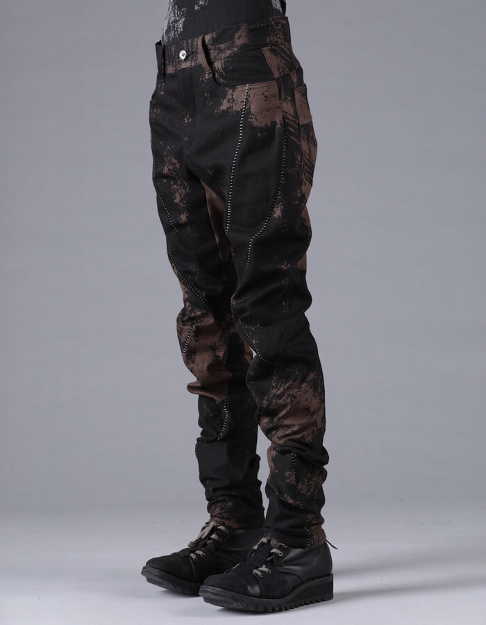 D. HYGEN MURA PROCESSED OVERLOCK TWISTED SLIM JEANS - DUST/BLACK