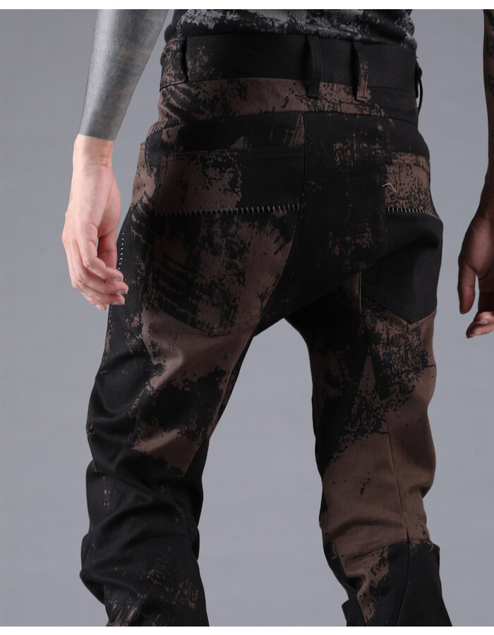 D. HYGEN MURA PROCESSED OVERLOCK TWISTED SLIM JEANS - DUST/BLACK