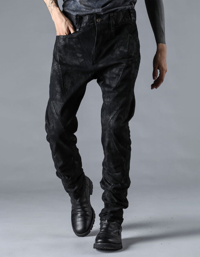 D. HYGEN MURA PROCESSED OVERLOCK TWISTED SLIM JEANS - BLACK