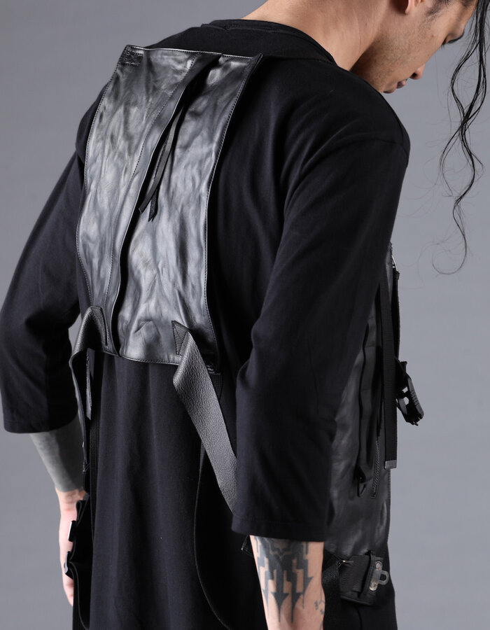 D. HYGEN HORSE LEATHER VEST BAG