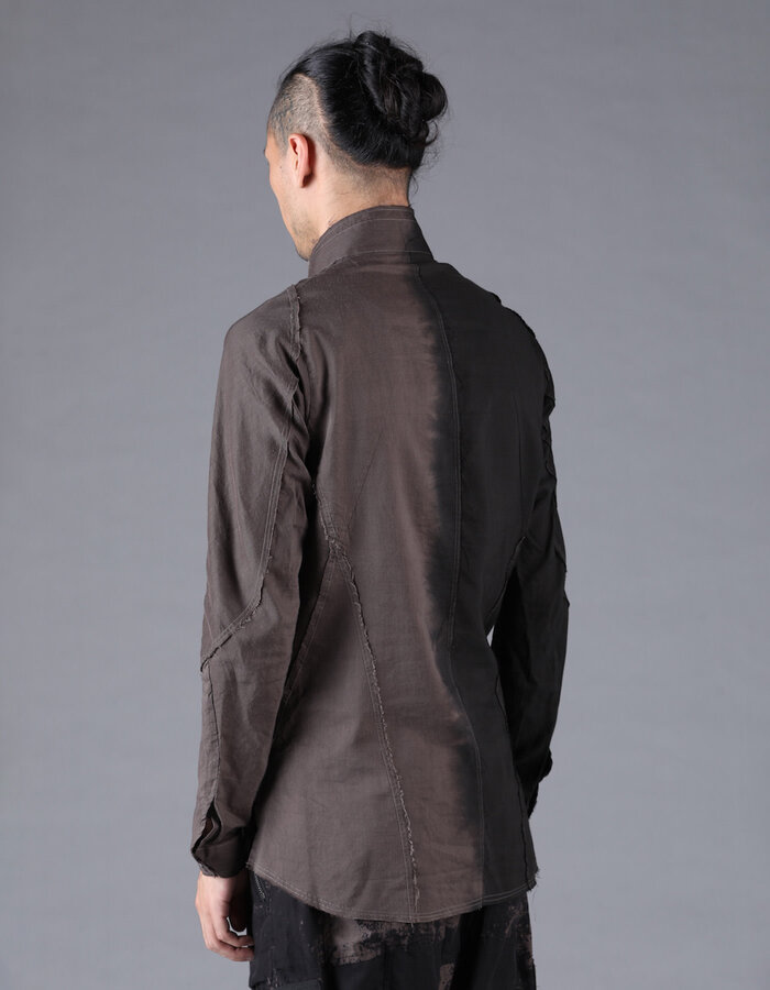 D. HYGEN GRADIENT DYE CUT-OFF BAND COLLAR SHIRT