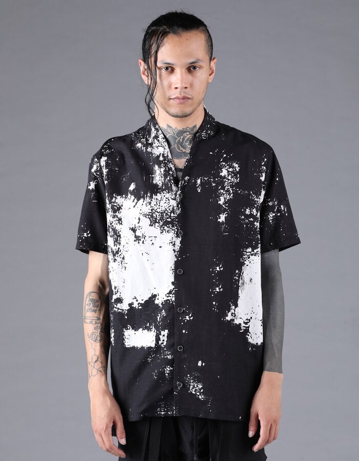 D. HYGEN BRUSH PRINT RAYON X COTTON X LINEN SHORT SLEEVE SHIRT