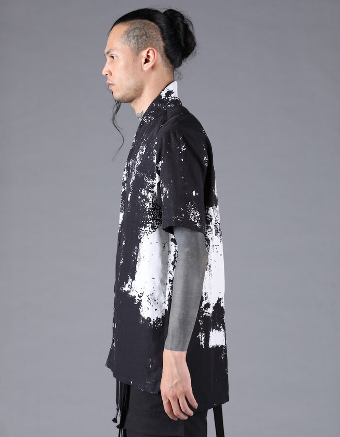 D. HYGEN BRUSH PRINT RAYON X COTTON X LINEN SHORT SLEEVE SHIRT