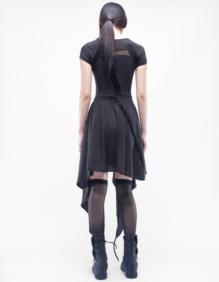 DEMOBAZA DRESS V ONYX