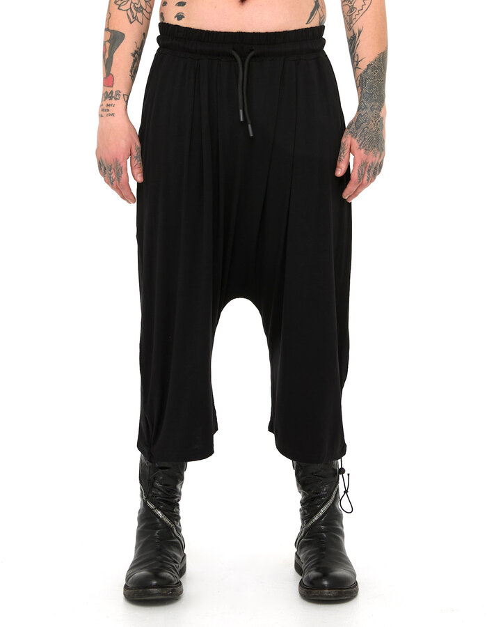 LA HAINE INSIDE US STRETCH BAMBOO ADJUSTABLE DROP CROTCH SHORT