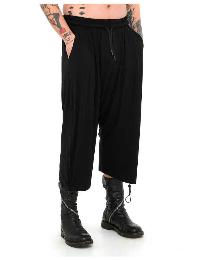 LA HAINE INSIDE US STRETCH BAMBOO ADJUSTABLE DROP CROTCH SHORT