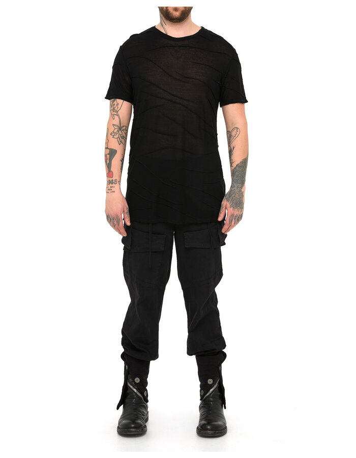 LA HAINE INSIDE US VISCOSE PLISSE DETAIL T-SHIRT - BLACK